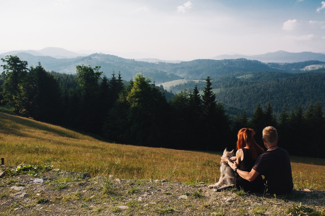 Jak poprawić kondycję i zrelaksować się podczas górskiego wypoczynku – doświadczenia z ośrodka Mountain Camp